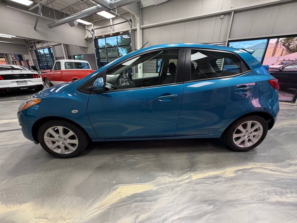 Used 2011 MAZDA MAZDA2 Touring FWD image 30