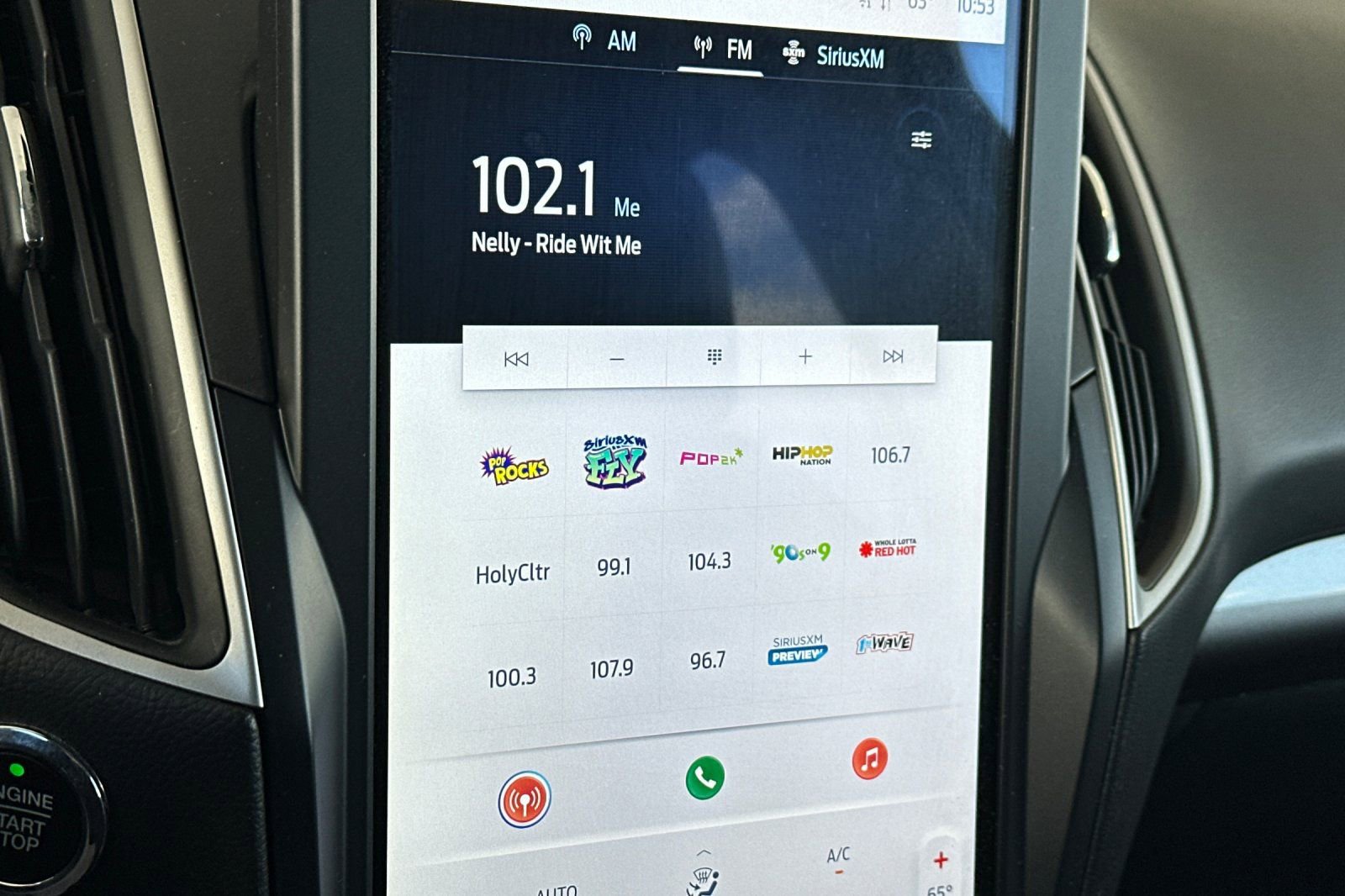 Used 2024 Ford Edge SEL image 26