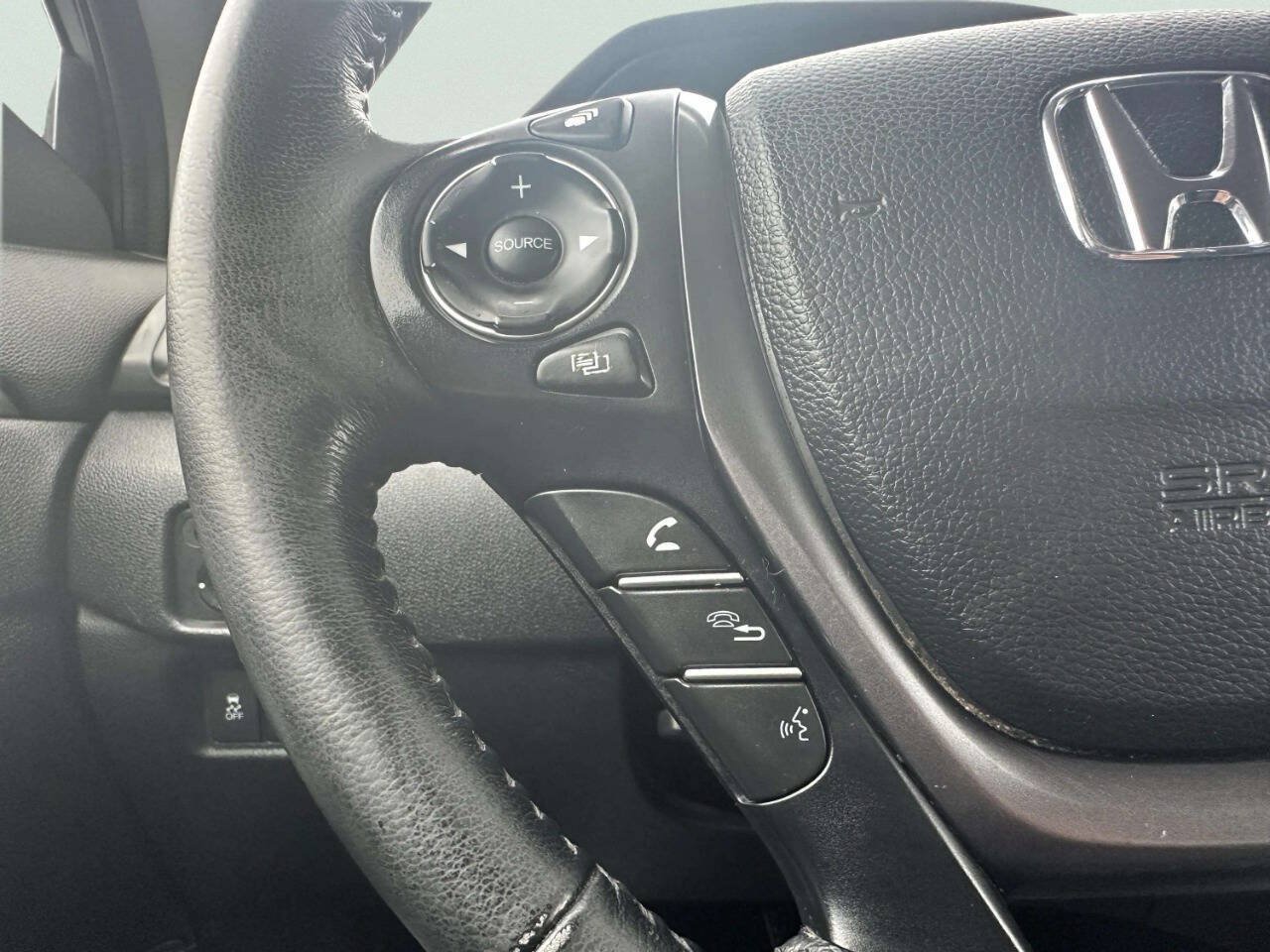 Used 2017 Honda Ridgeline RTL-T image 29