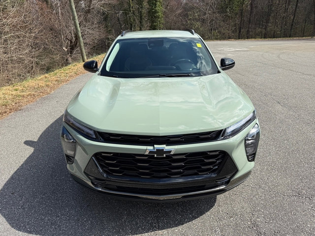 Used 2025 Chevrolet Trax ACTIV image 3