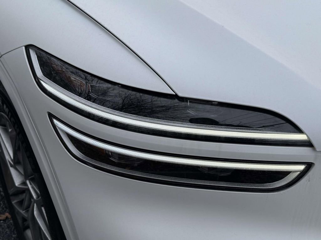 Certified 2023 Genesis GV70 2.5T w/ Advanced Package image 7