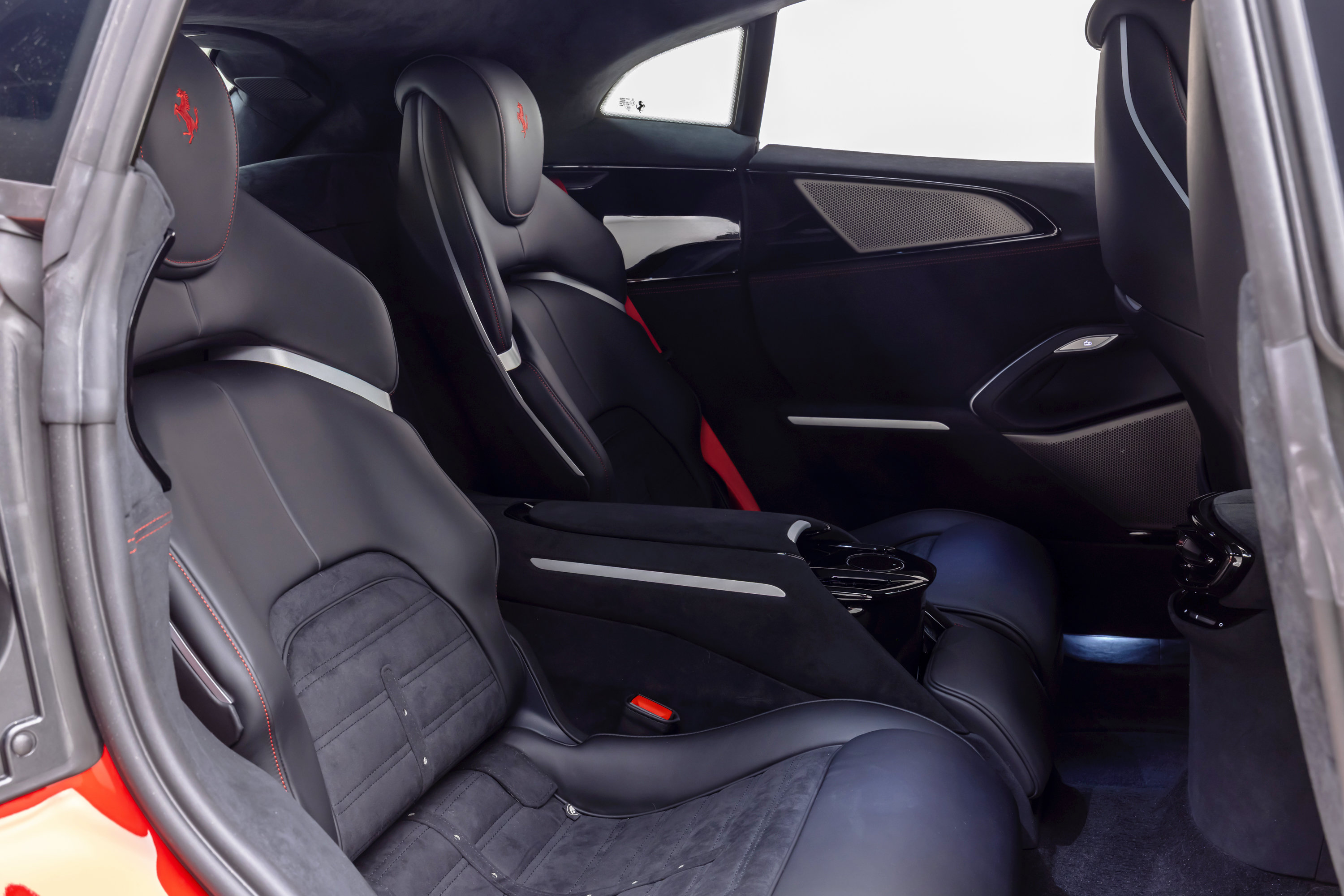 Certified 2026 Ferrari Purosangue AWD/4WD image 59