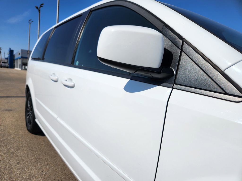 Used 2017 Dodge Grand Caravan GT image 44