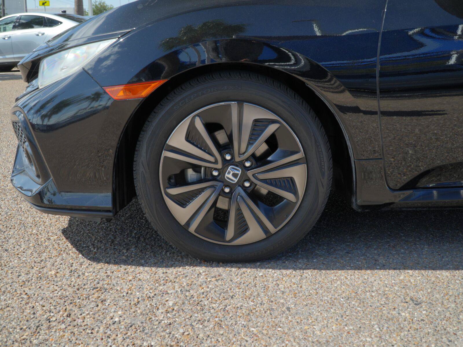 Used 2018 Honda Civic EX image 17
