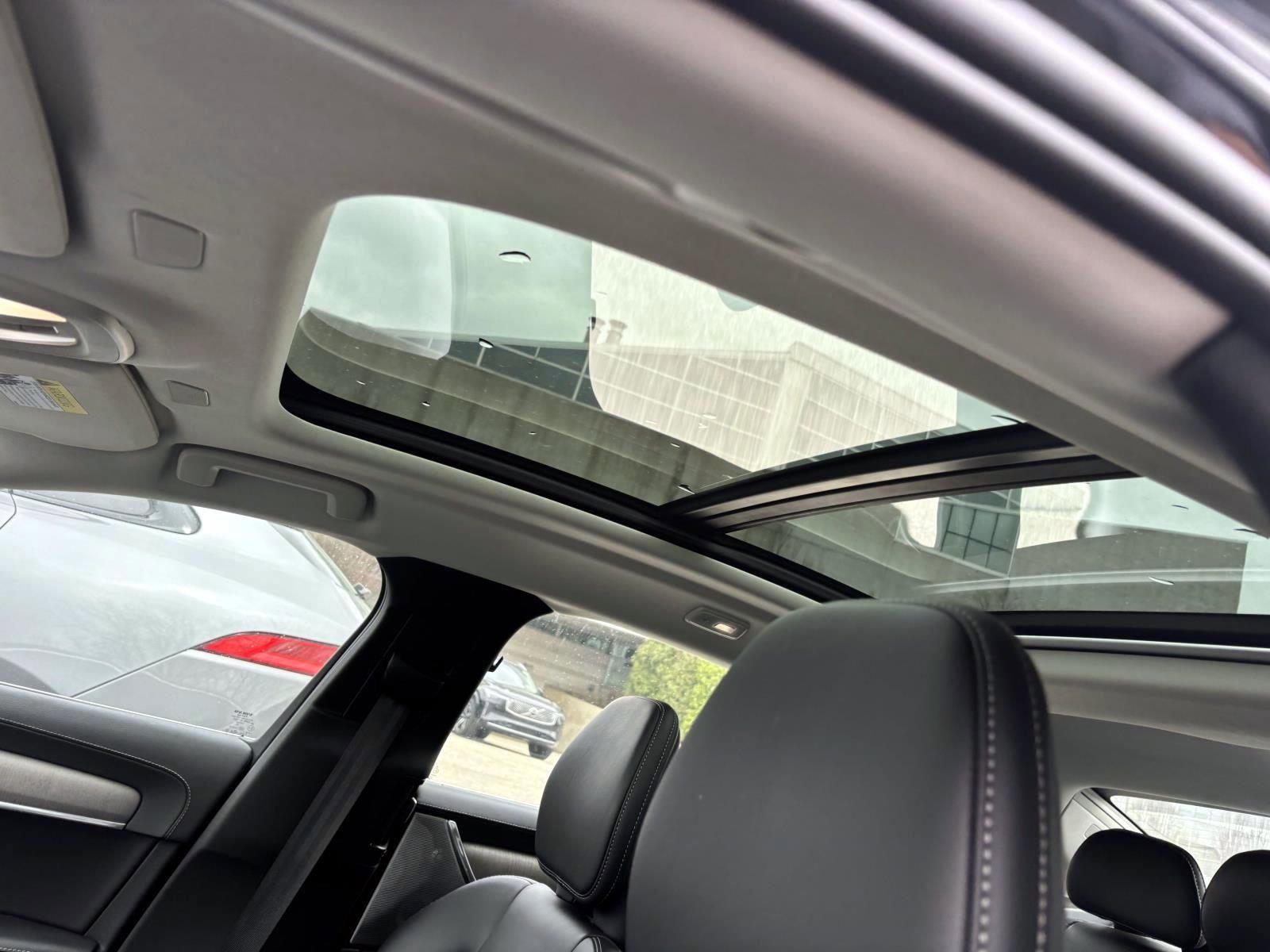 Used 2023 Volvo S90 B6 Ultimate w/ Lounge Package AWD/4WD image 23