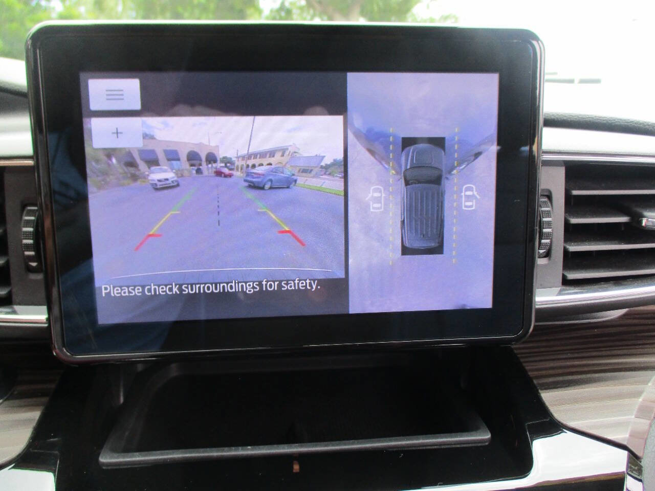 Used 2021 Ford Explorer Limited w/ Equipment Group 301A RWD image 19