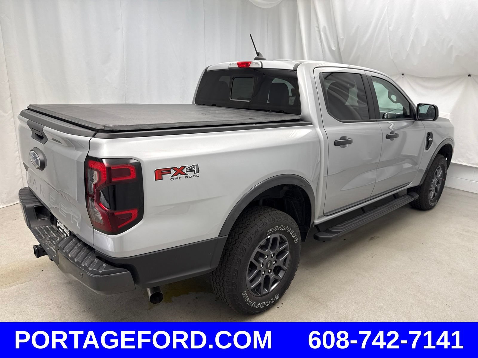 Used 2024 Ford Ranger XLT w/ FX4 Off-Road Package AWD/4WD image 3
