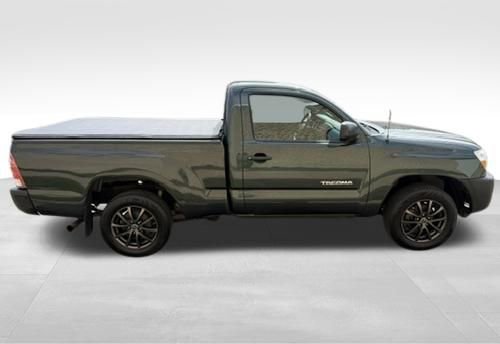 Used 2010 Toyota Tacoma 2WD Regular Cab image 4