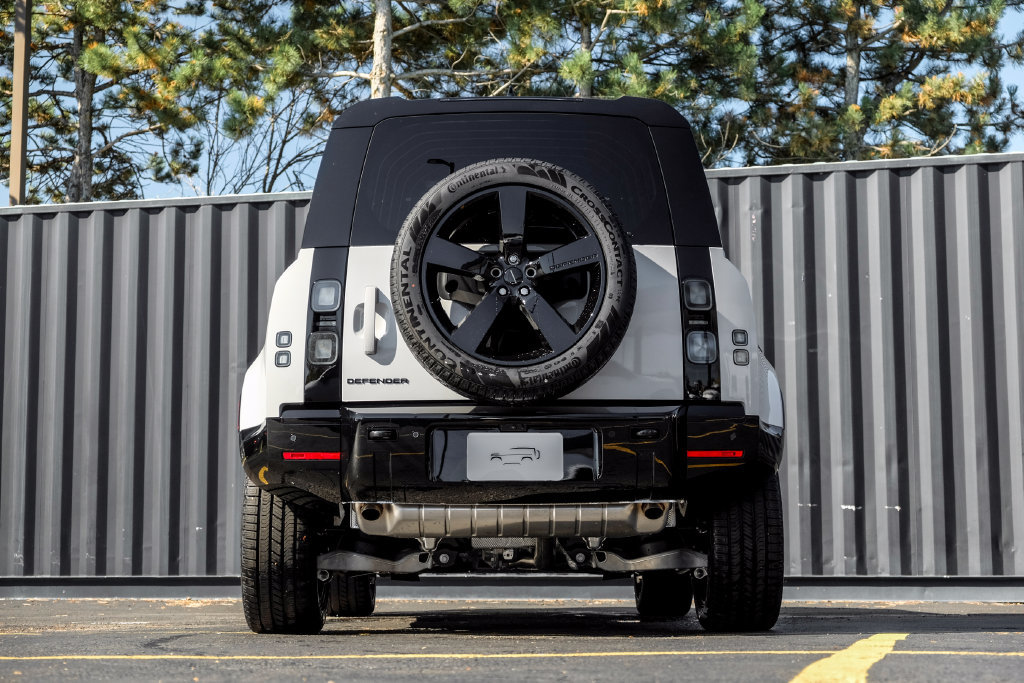 New 2026 Land Rover Defender 110 X-Dynamic SE AWD/4WD image 7