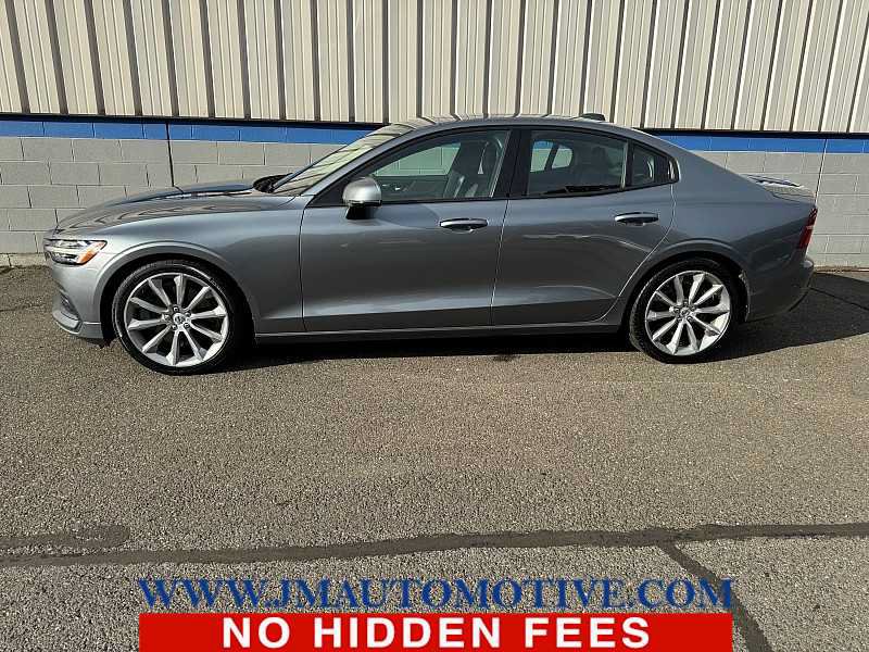 Used 2020 Volvo S60 T6 Momentum w/ Premium Package AWD/4WD image 2