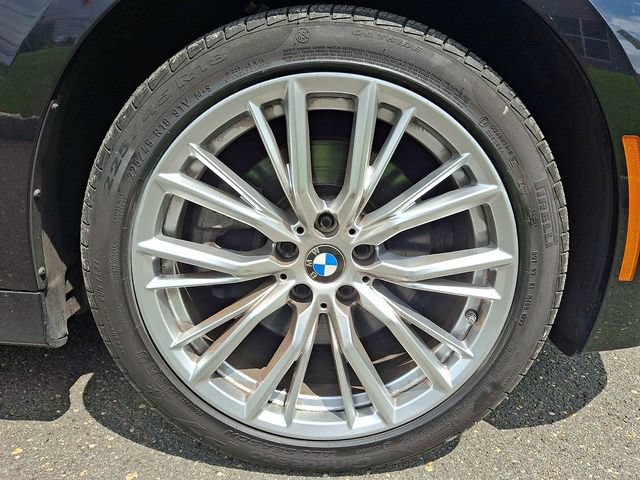 Used 2023 BMW 330i xDrive Sedan w/ Premium Package AWD/4WD image 8
