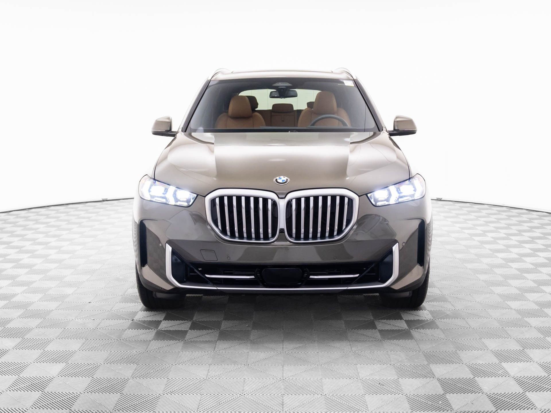 Certified 2025 BMW X5 xDrive40i w/ Premium Package image 9