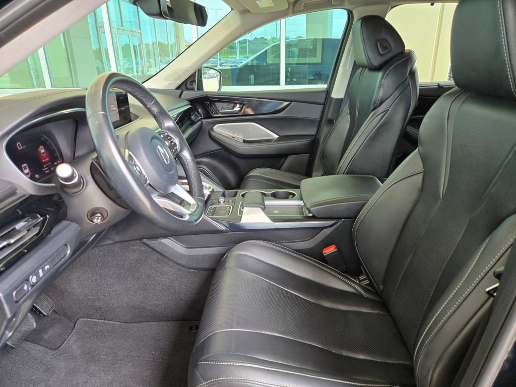 Used 2023 Acura MDX w/ Technology Package FWD image 9