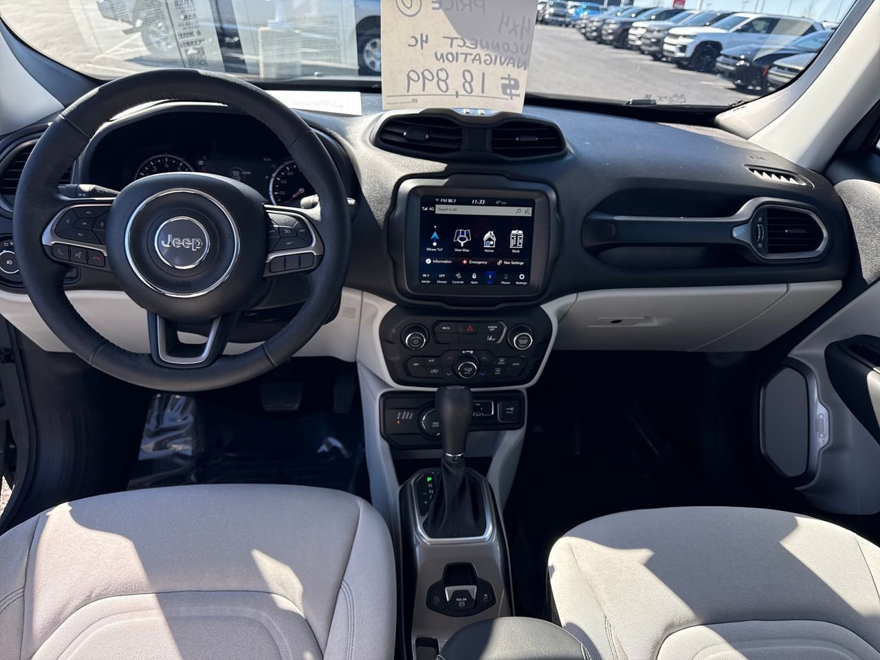 Used 2022 Jeep Renegade Latitude w/ Convenience Group AWD/4WD image 14