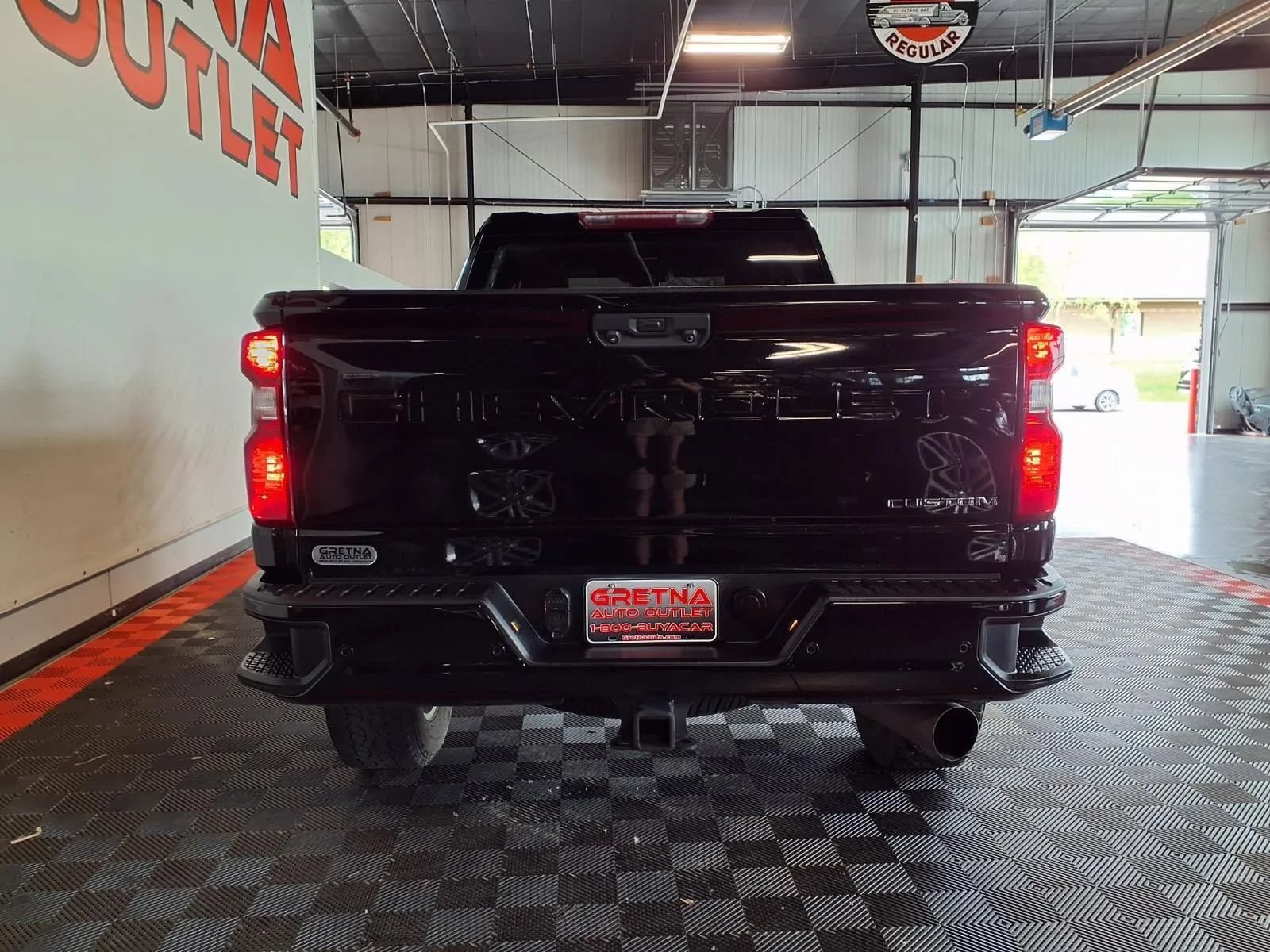 Used 2024 Chevrolet Silverado 2500 Custom w/ Custom Value Package AWD/4WD image 5