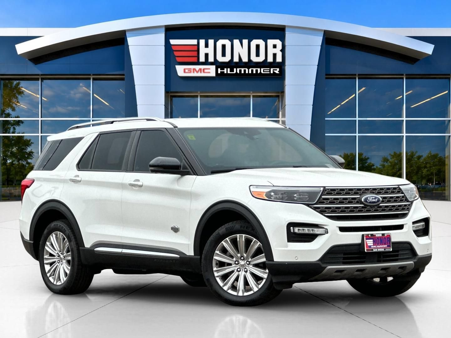 Used 2022 Ford Explorer King Ranch w/ Class IV Trailer Tow Package AWD/4WD image 2