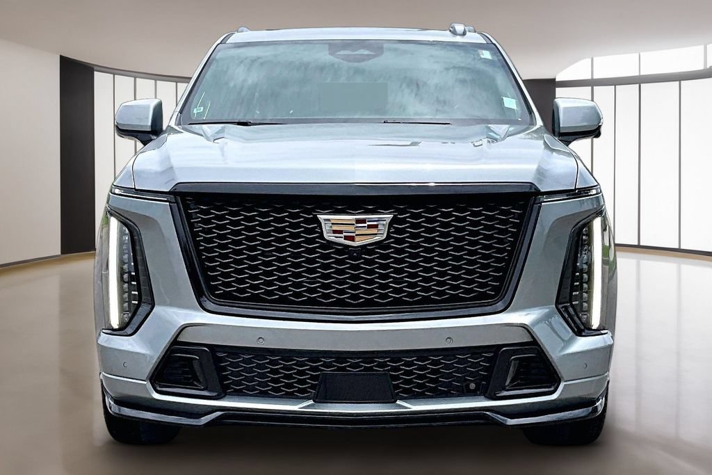 Certified 2025 Cadillac Escalade V AWD/4WD image 3