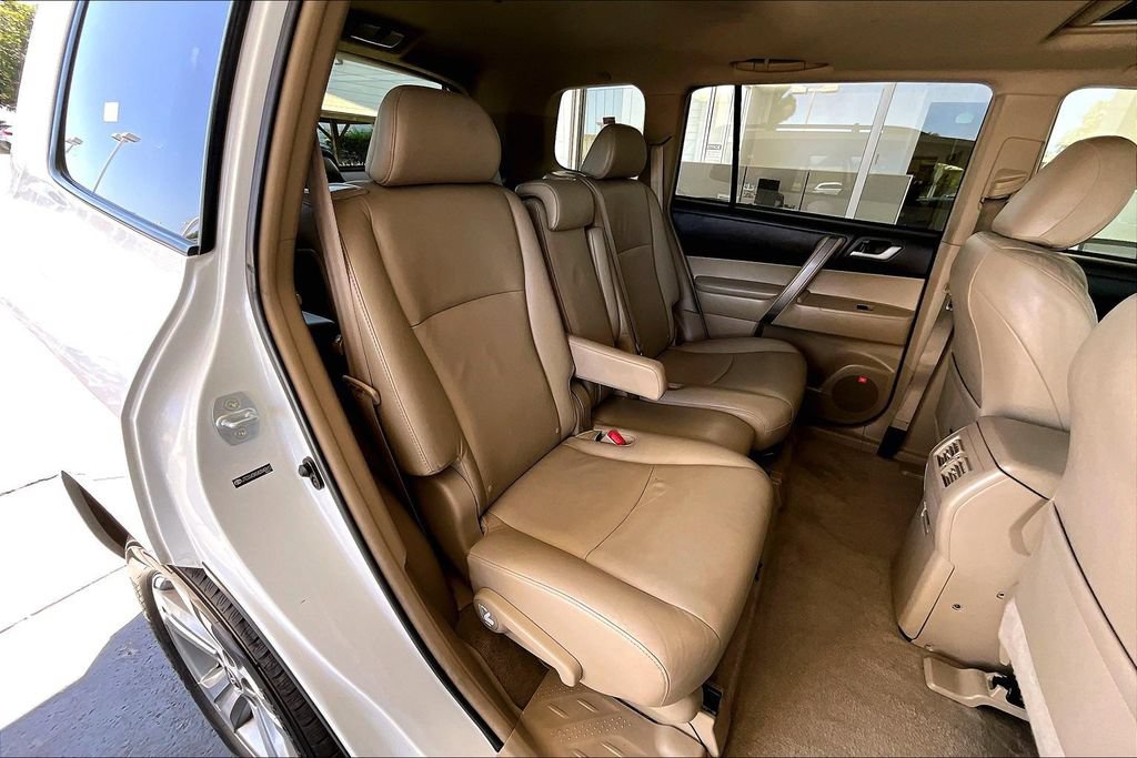 Used 2008 Toyota Highlander Sport FWD image 25