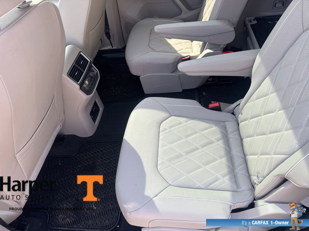 Used 2025 Volkswagen Atlas SEL Premium R-Line image 10