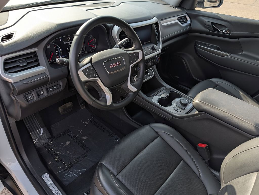 Used 2023 GMC Acadia SLT w/ Technology Package image 12