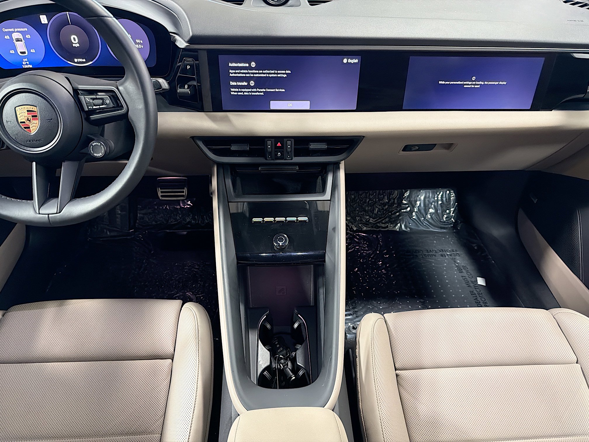 Certified 2025 Porsche Macan 4S Electric image 19