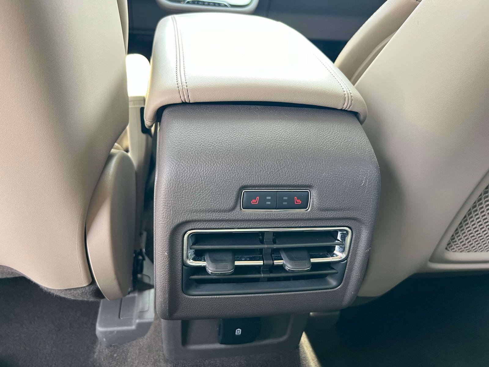 Used 2022 Lincoln Corsair AWD w/ Premium Package image 28
