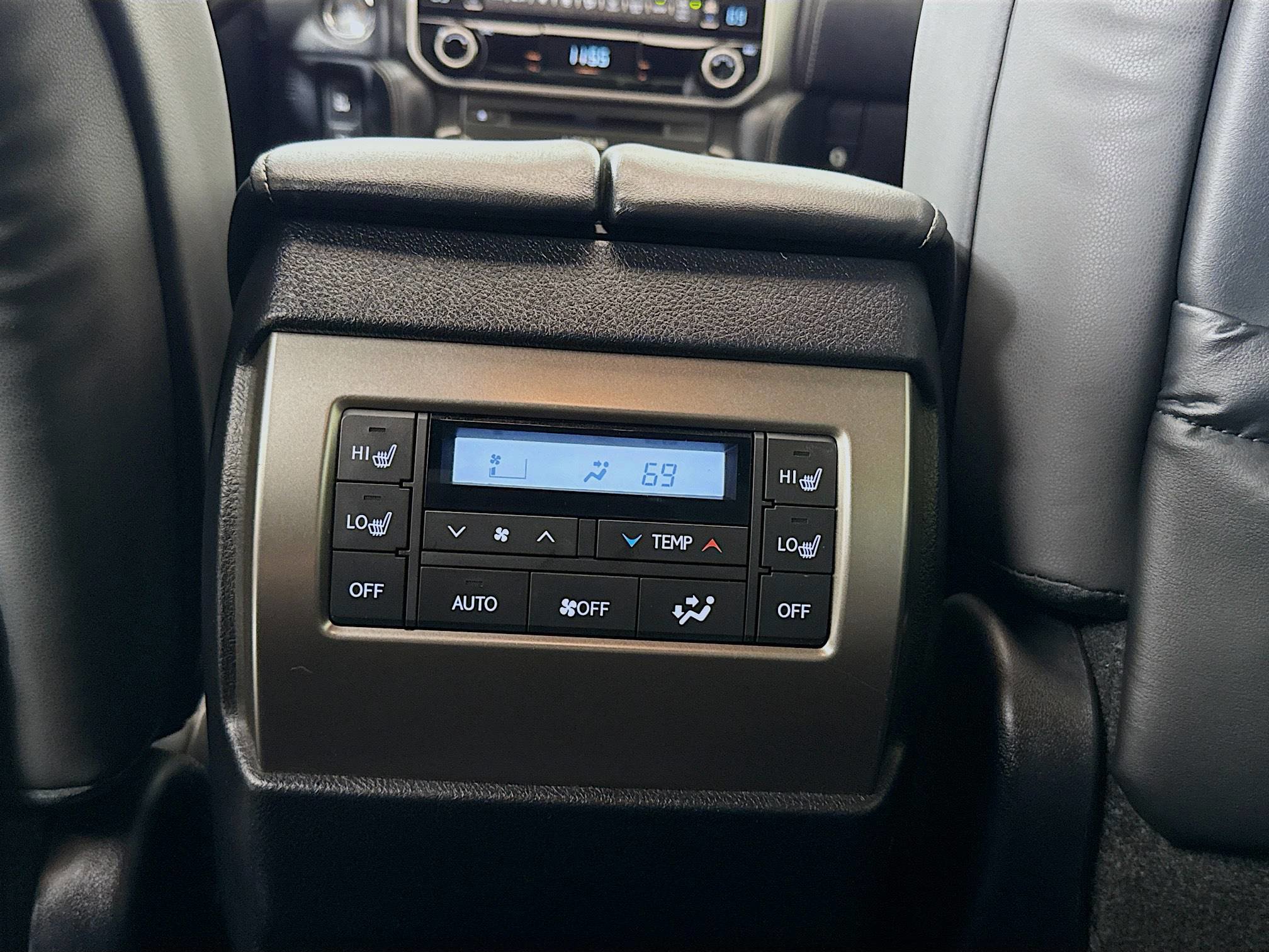 Certified 2023 Lexus GX 460 Premium w/ Premium Package image 25