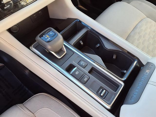 Certified 2022 Nissan Pathfinder SV image 9