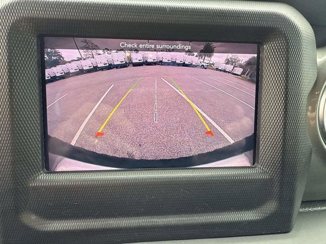 Used 2019 Jeep Wrangler Unlimited Sahara image 23