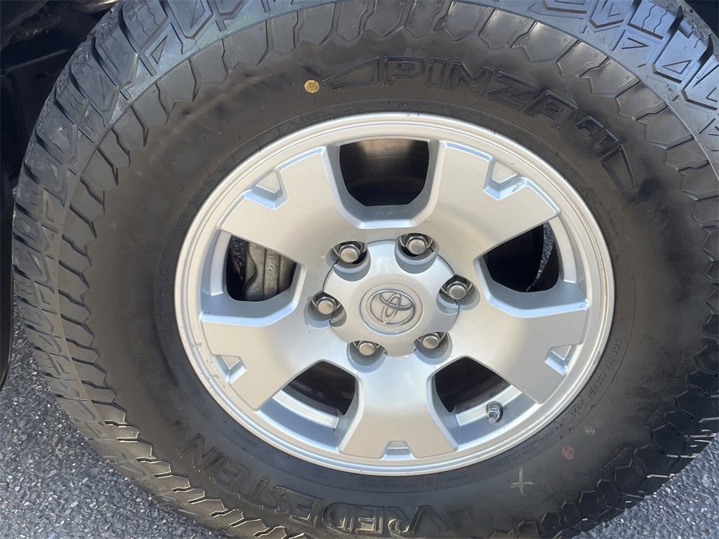 Used 2014 Toyota Tacoma PreRunner image 9