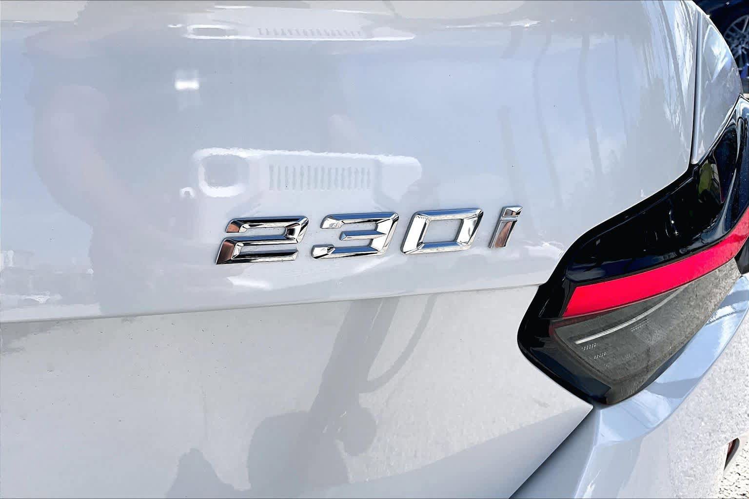 Used 2025 BMW 230i Coupe w/ M Sport Package RWD image 30