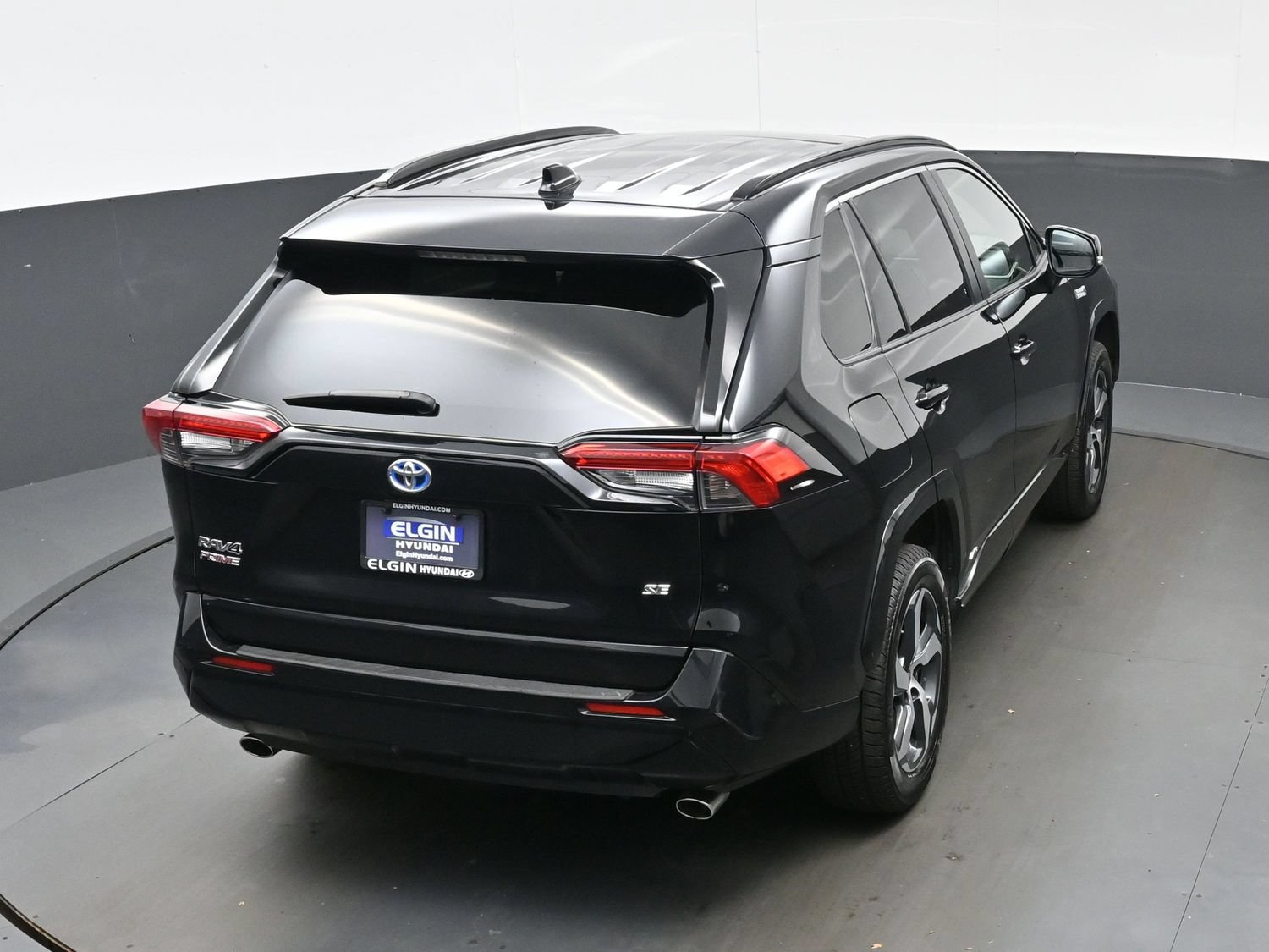 Used 2021 Toyota RAV4 SE w/ Weather & Moonroof Package AWD/4WD image 38