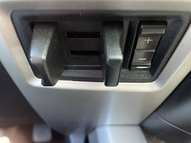 Used 2017 Ford F250 Lariat w/ Lariat Value Package image 51