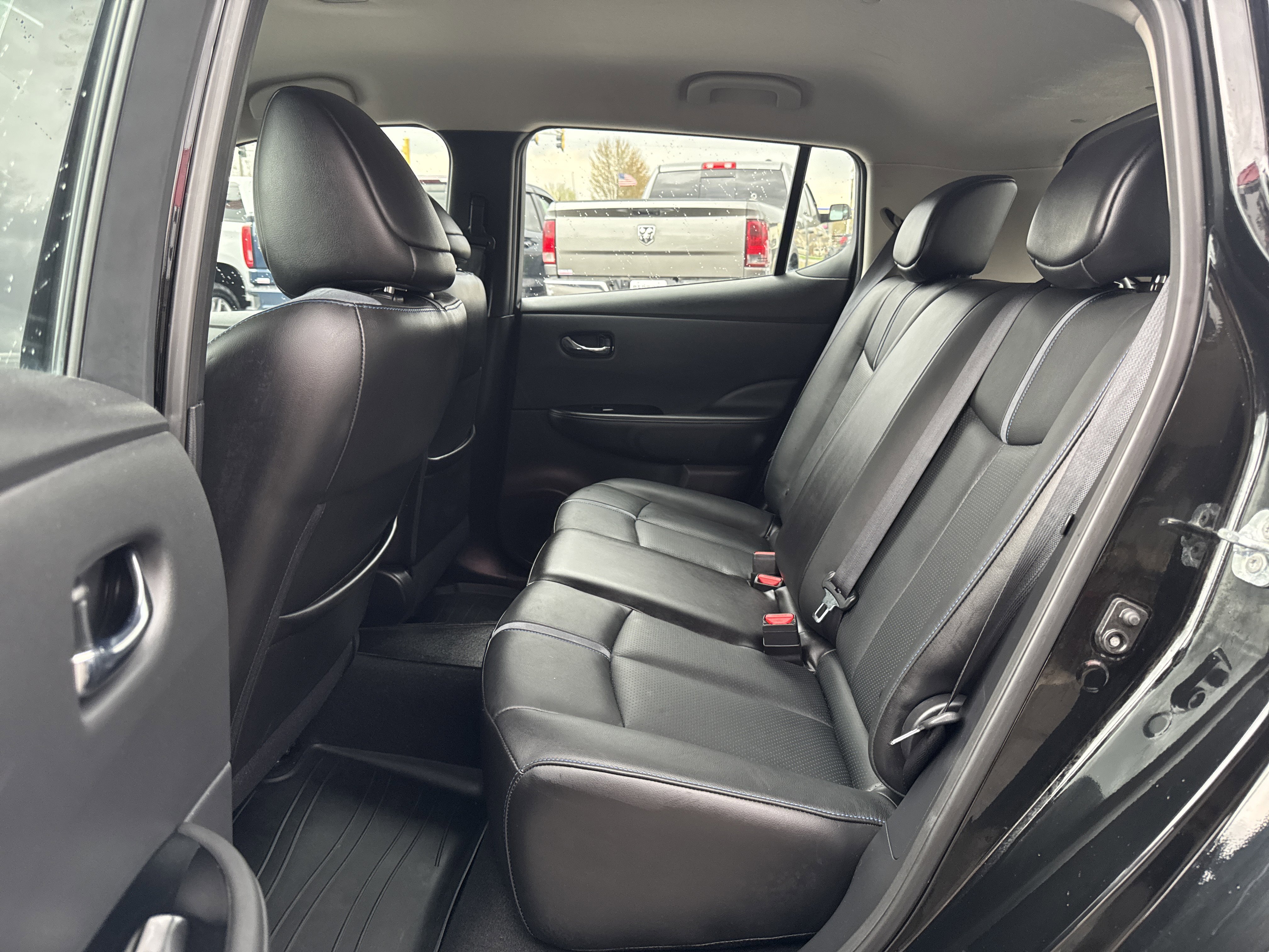 Used 2019 Nissan Leaf SL w/ SL Technology Package FWD image 35