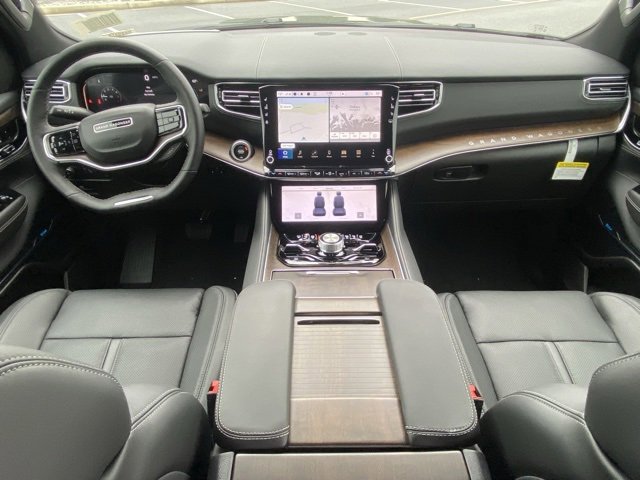 New 2024 Jeep Grand Wagoneer Series I w/ HD Trailer Tow Package image 38
