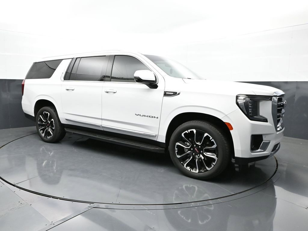 Used 2023 GMC Yukon XL SLT w/ SLT Luxury Package AWD/4WD image 5