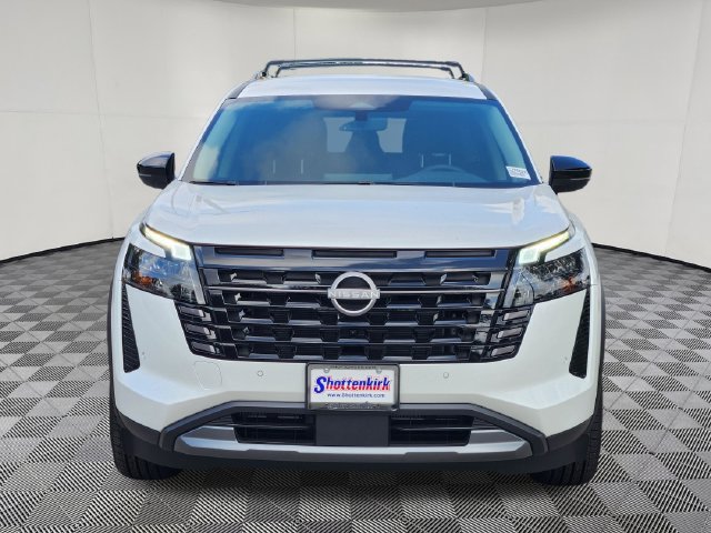 New 2026 Nissan Pathfinder SL FWD image 2