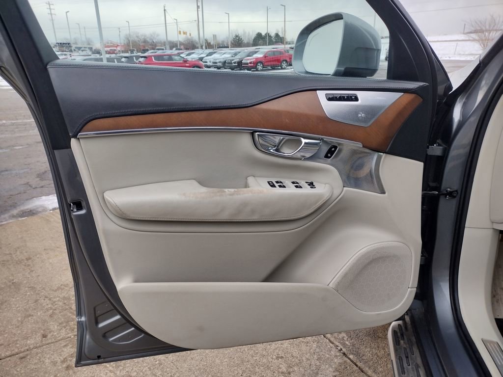 Used 2016 Volvo XC90 T6 Inscription image 21