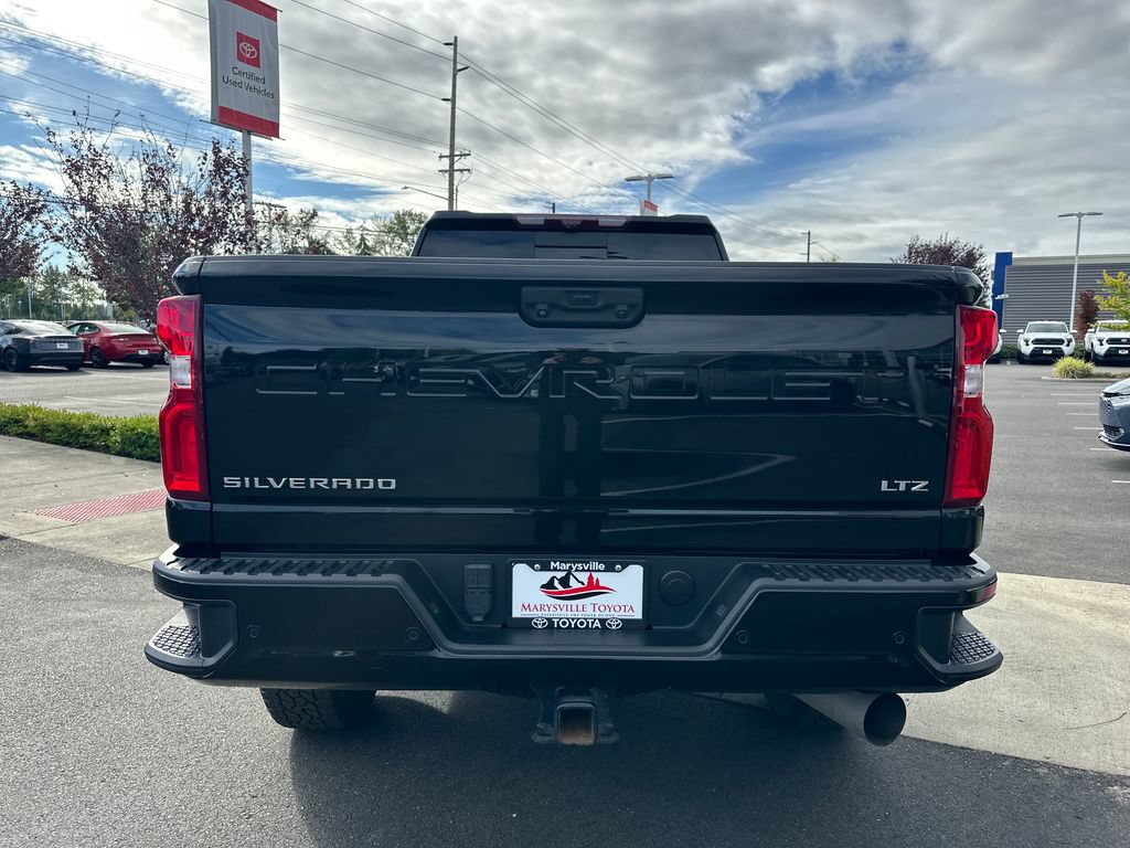 Used 2021 Chevrolet Silverado 3500 LTZ w/ Z71 Chrome Sport Edition AWD/4WD image 4