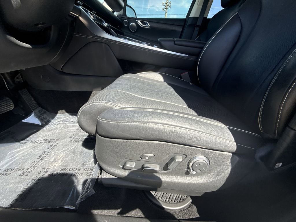Used 2022 Genesis GV80 3.5T w/ Advanced Package 06 AWD/4WD image 12