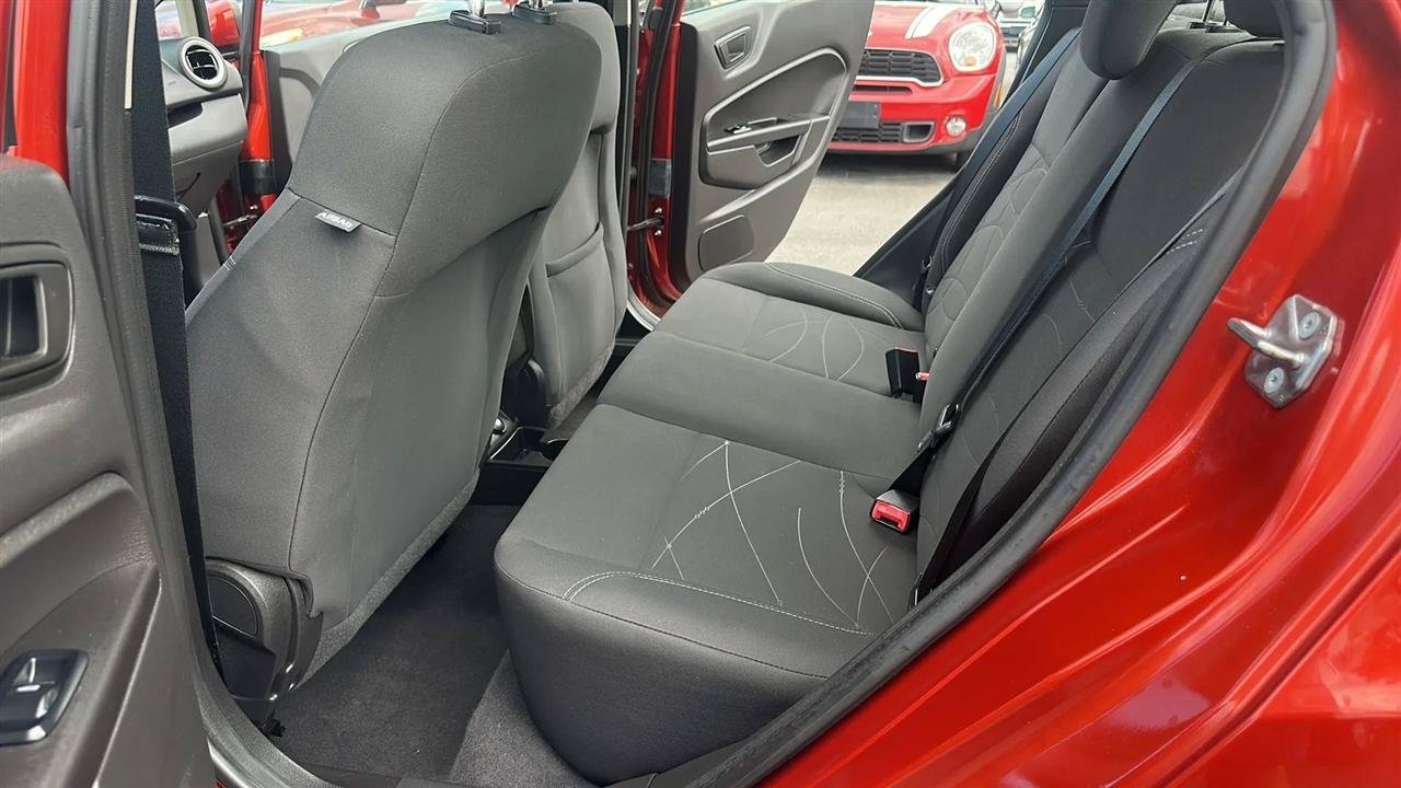 Used 2018 Ford Fiesta SE FWD image 27