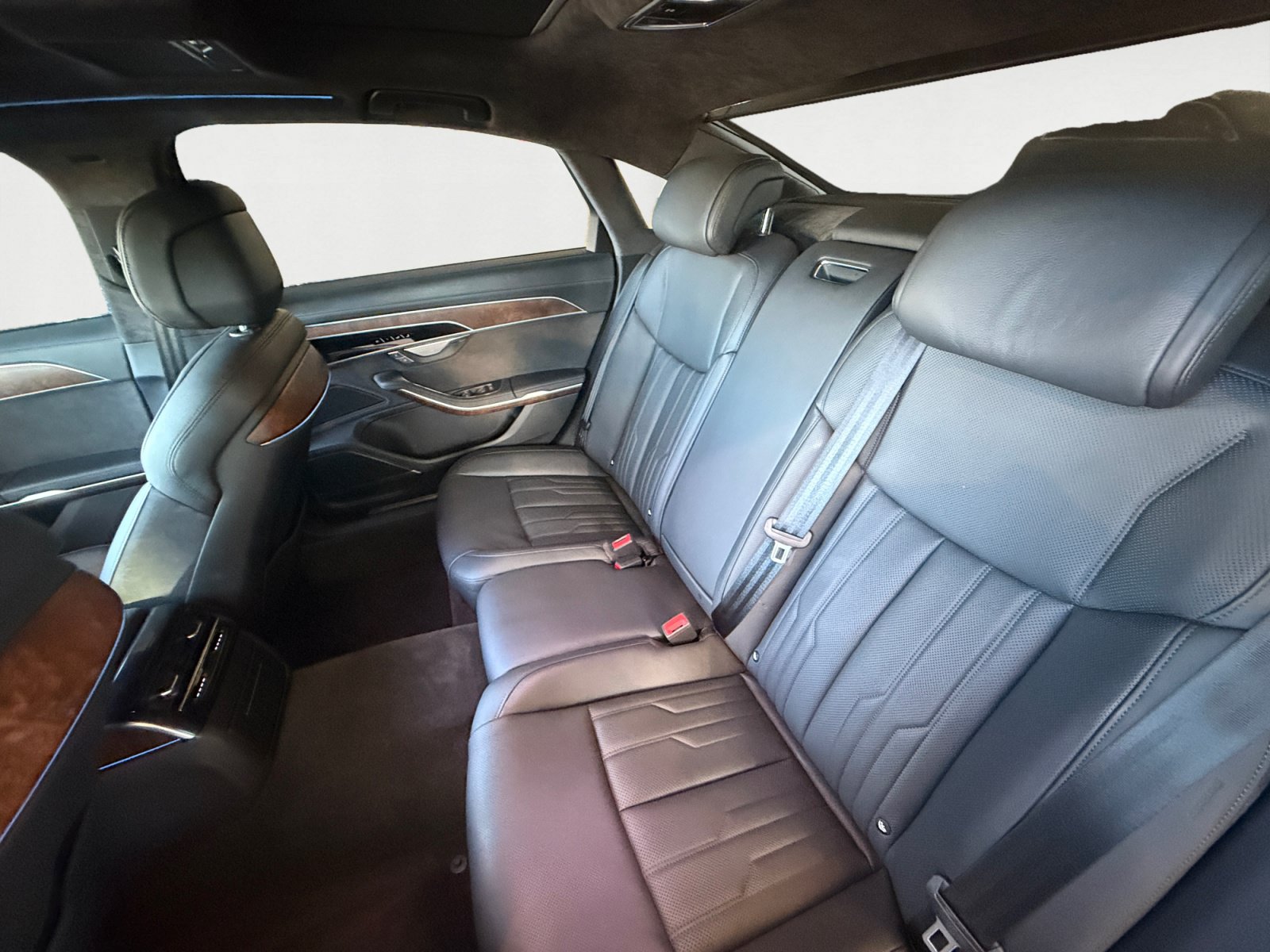 Used 2021 Audi A8 L 3.0T w/ Luxury Package AWD/4WD image 13