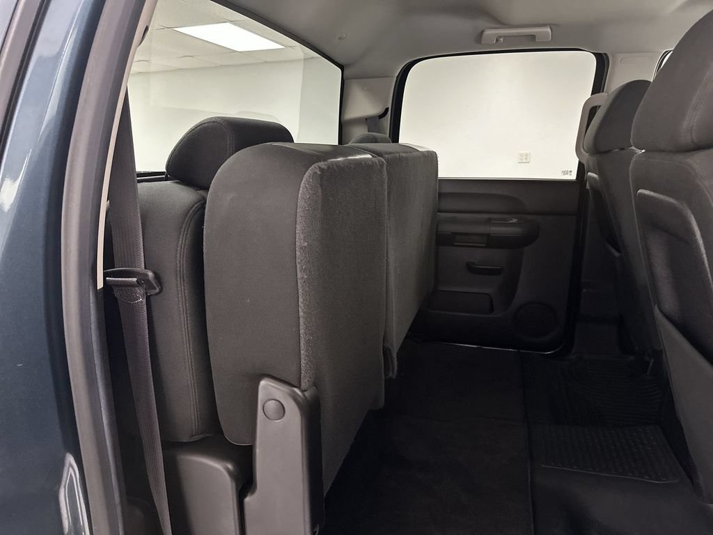 Used 2014 Chevrolet Silverado 2500 LT w/ Interior Plus Package AWD/4WD image 24