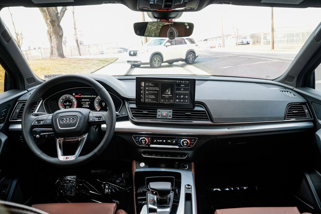 Used 2025 Audi Q5 Prestige image 12