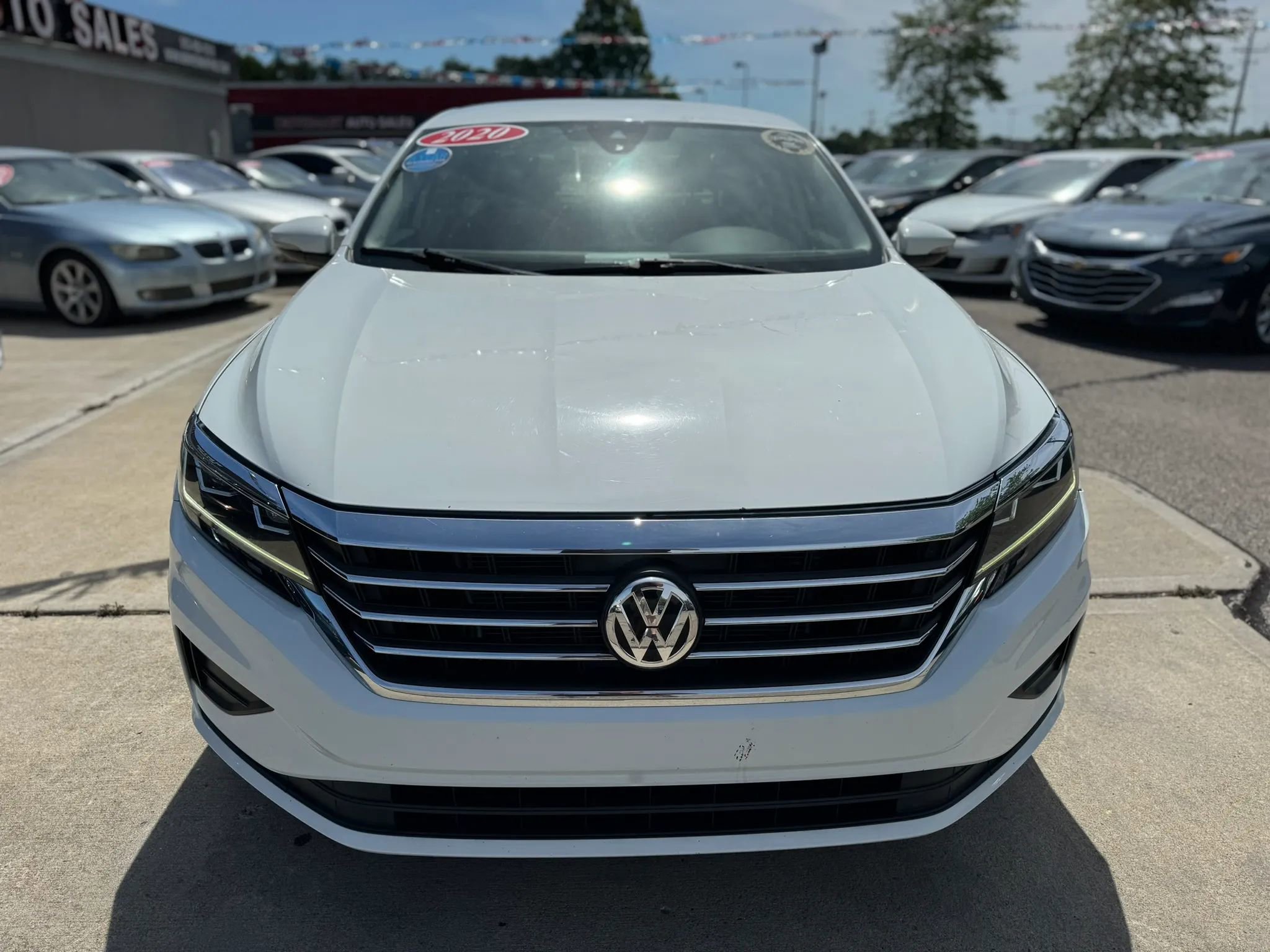 Used 2020 Volkswagen Passat 2.0T SE FWD image 3