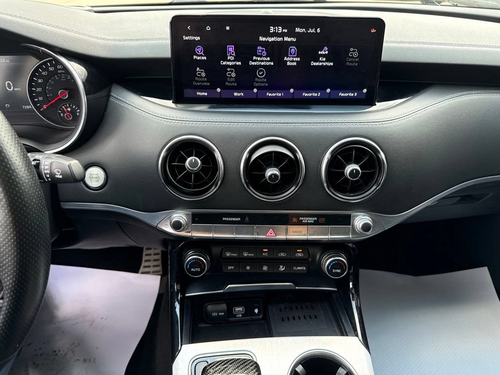 Used 2022 Kia Stinger GT2 RWD image 7