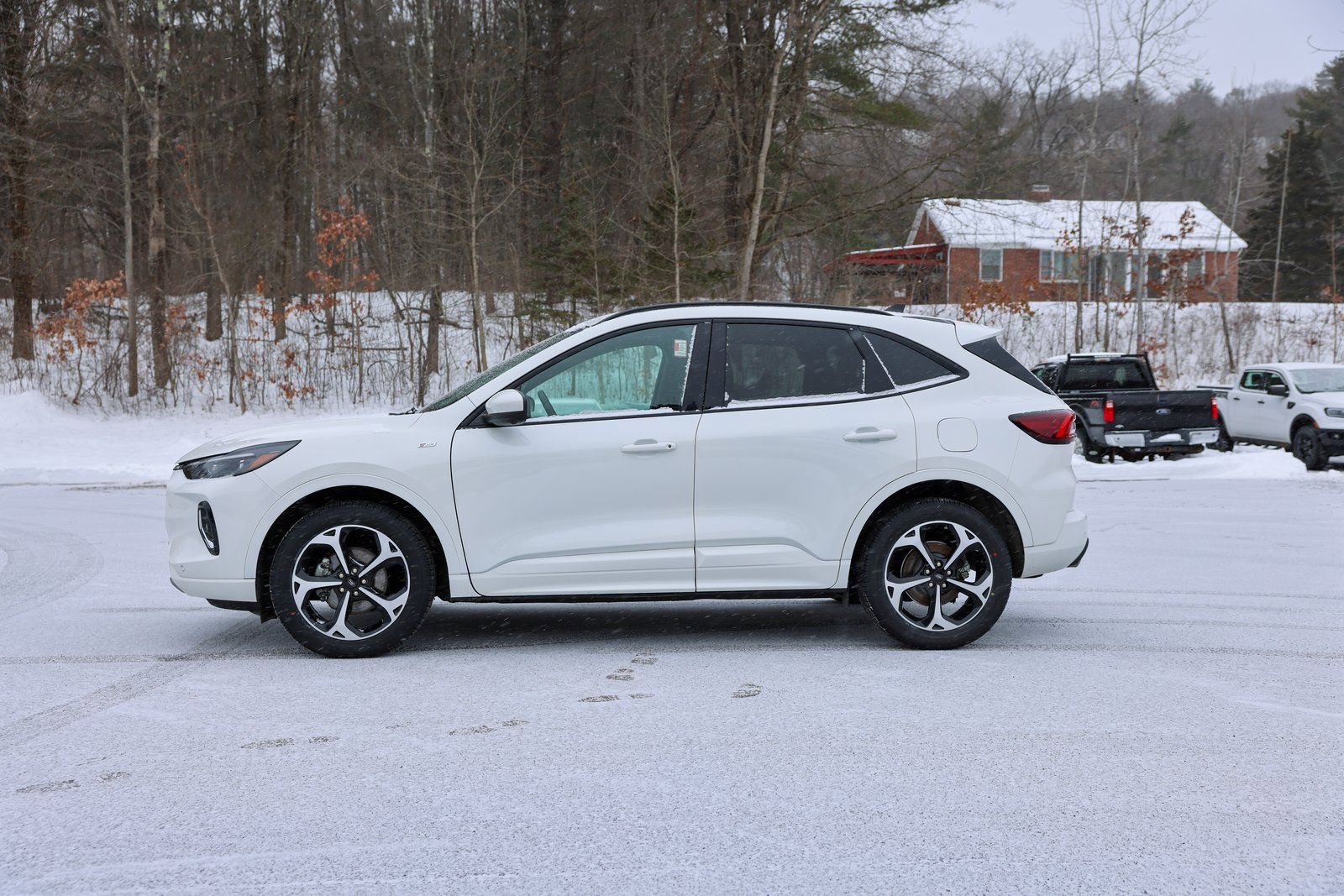 Certified 2023 Ford Escape ST-Line Elite image 8