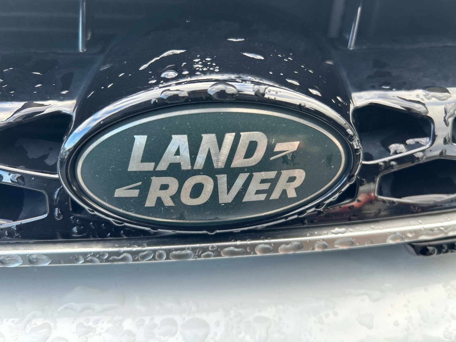 Used 2017 Land Rover Range Rover Evoque SE AWD/4WD image 19
