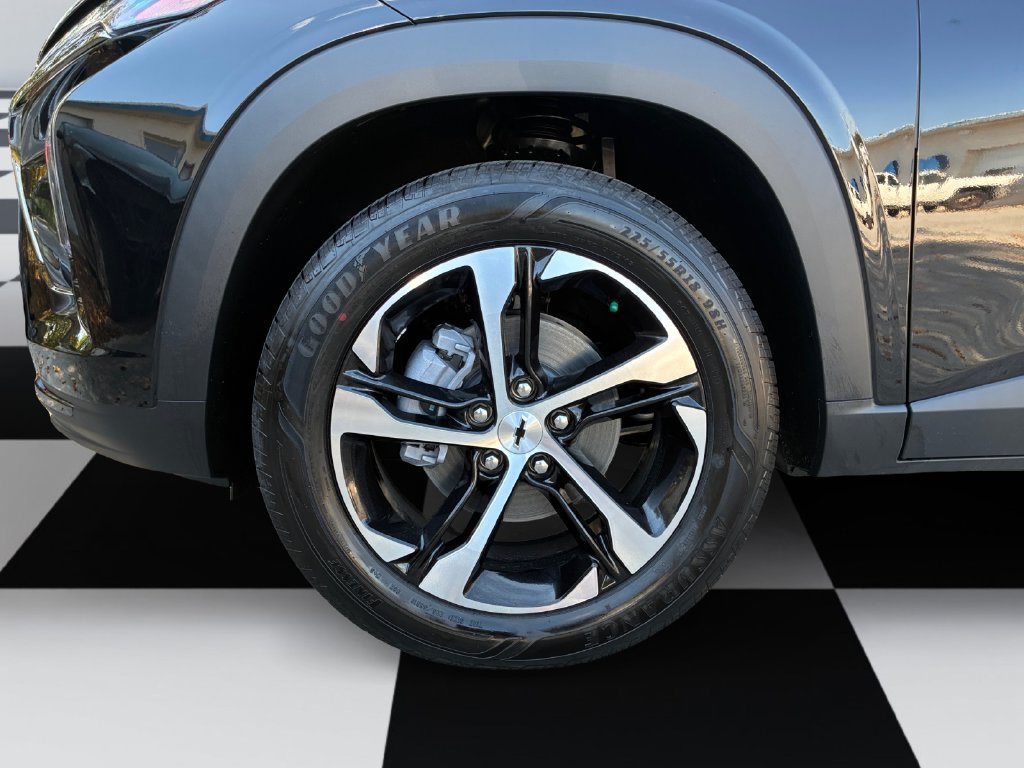 New 2026 Chevrolet Trax RS w/ Sunroof Package FWD image 14