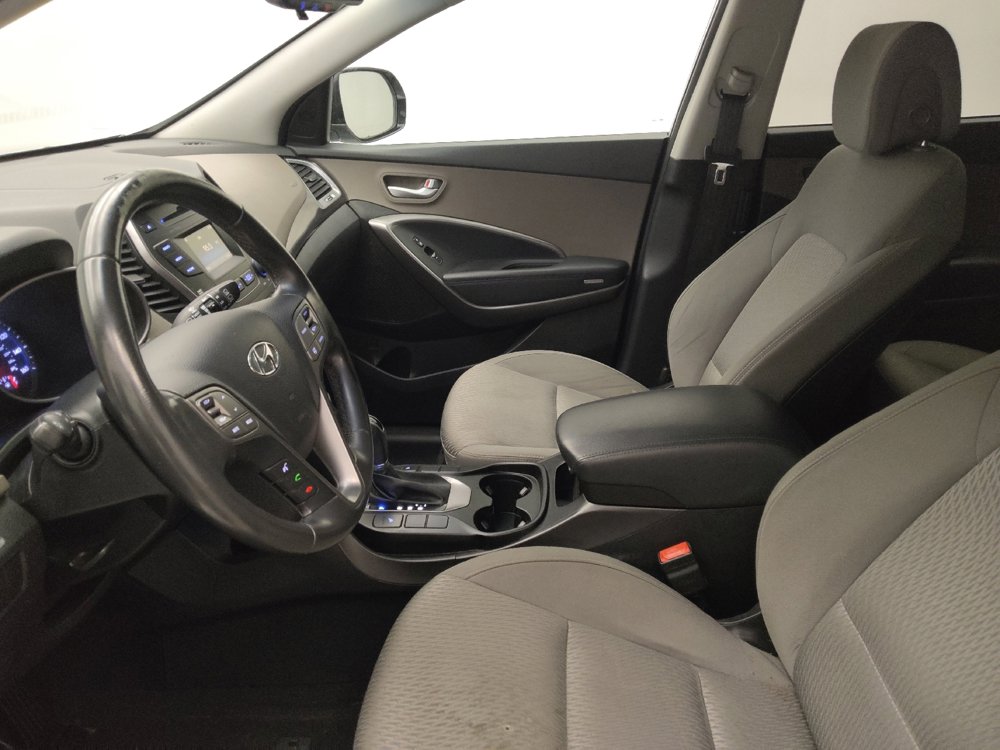 Used 2014 Hyundai Santa Fe GLS image 17